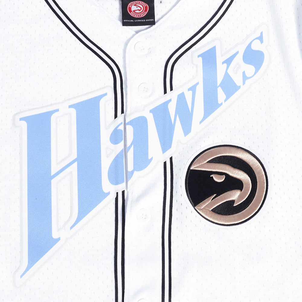 NBA ATLANTA HAWKS CITY EDITION 24-25 MEN'S MESH BUTTON DOWN SHIRT (WHITE/BLACK/WHITE) - Image 6