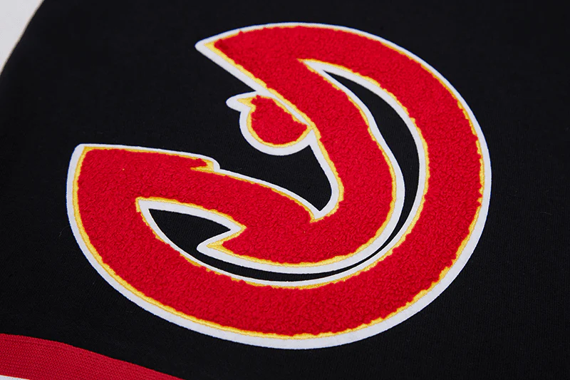 NBA ATLANTA HAWKS CLASSIC CHENILLE MEN'S SHORT (BLACK) - Image 5