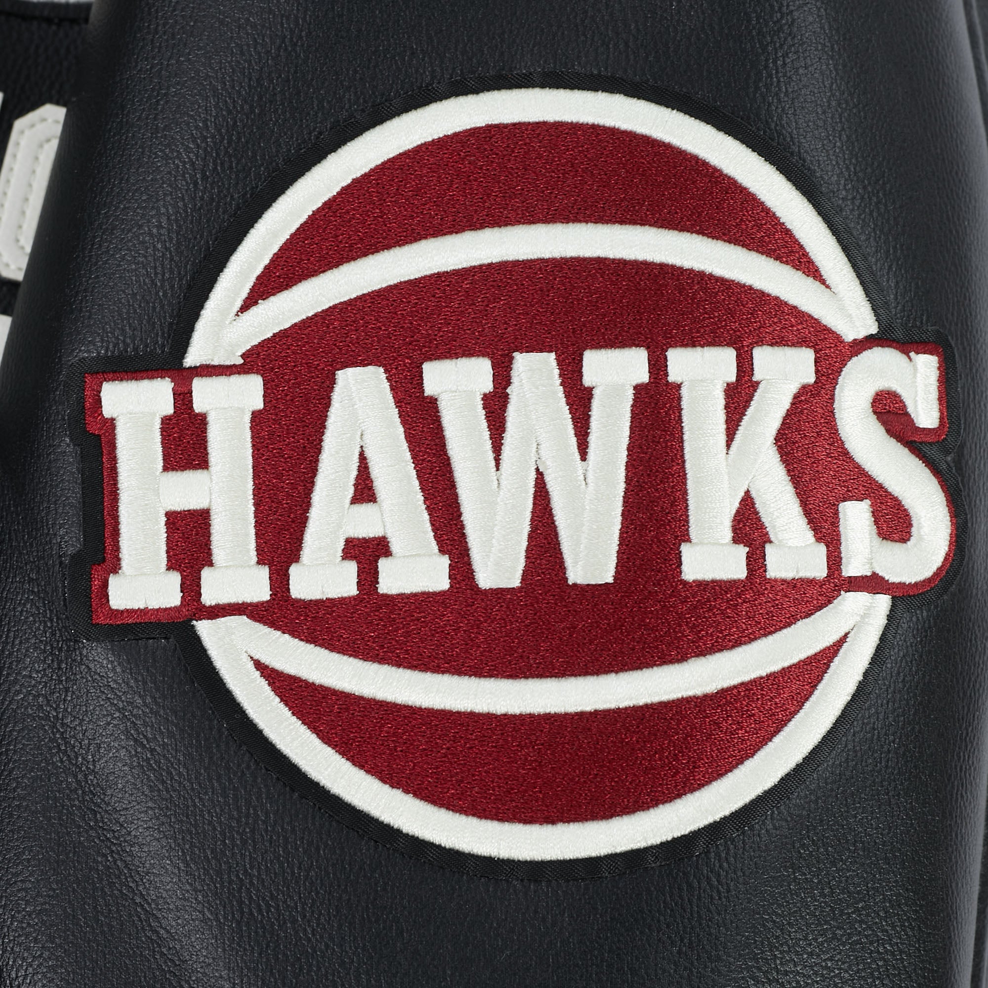 NBA ATLANTA HAWKS MODERN ORIGINALS MEN'S LEATHER VARSITY JACKET (JET BLACK) - Image 10
