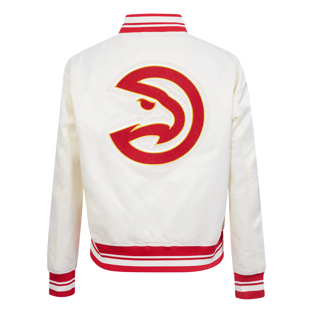 NBA ATLANTA HAWKS RETRO CLASSIC WOMEN'S RIB SATIN JACKET (EGGSHELL/ RED) - Image 3