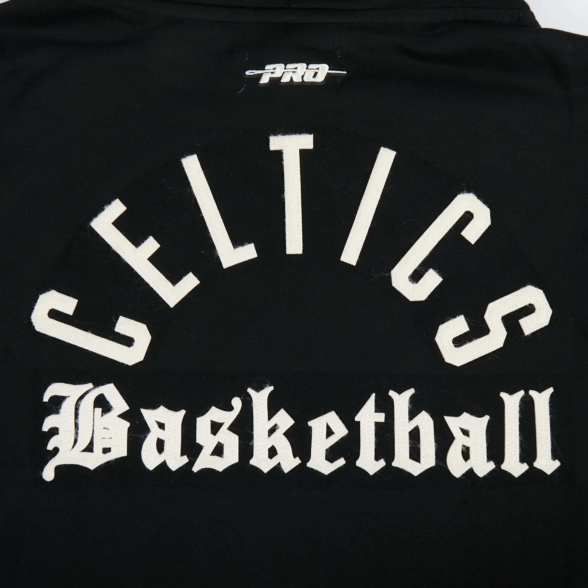BOSTON CELTICS MODERN ORIGINALS WOMEN'S FLC CROPPED PO HOODIE (BLACK) - Image 5
