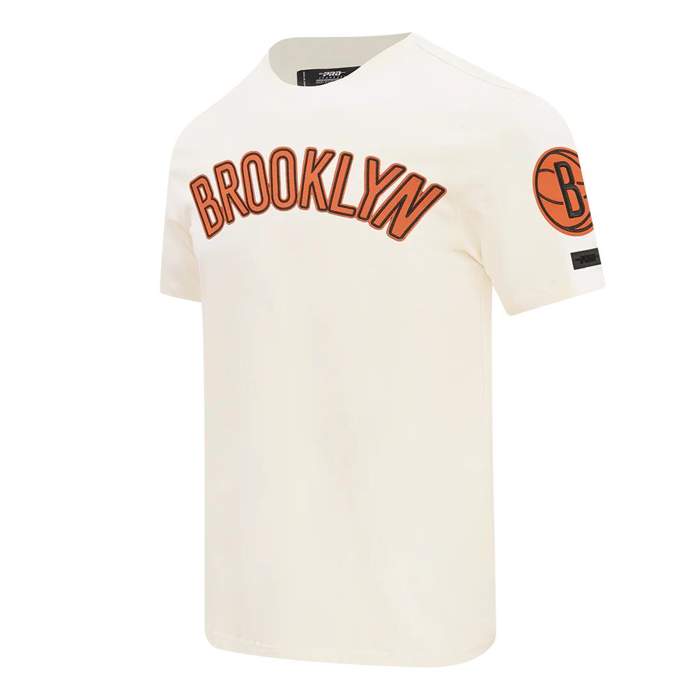 NBA BROOKLYN NETS NBA TONAL MEN'S SJ TEE (EGGSHELL) - Image 3