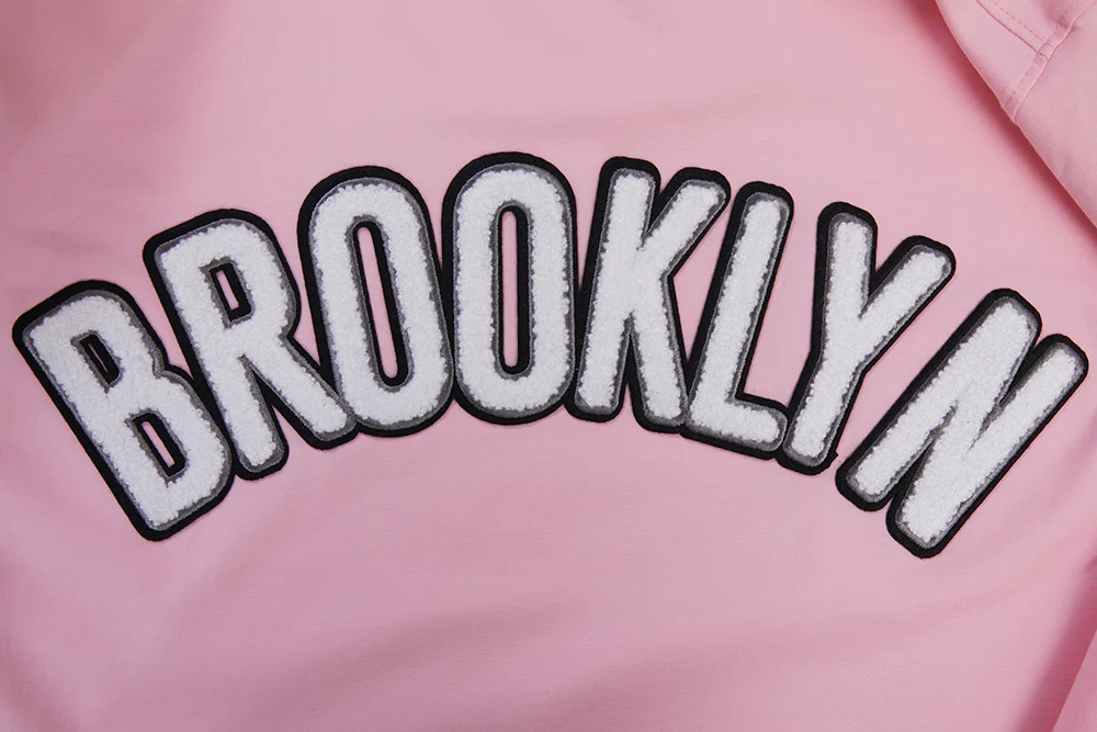 NBA BROOKLYN NETS LOGO PRO TEAM MEN'S TEE (PINK) - Image 5