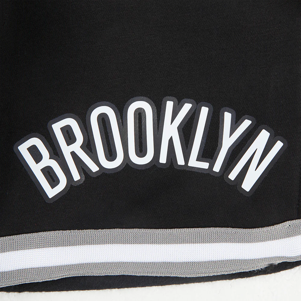 NBA BROOKLYN NETS CLASSIC BIG BOYS FLEECE 2.0 SHORT (BLACK/GRAY) - Image 10