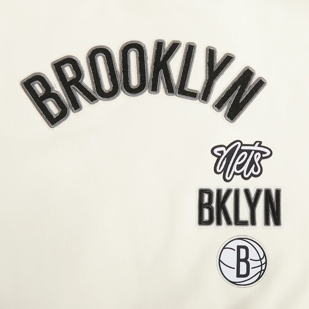 NBA BROOKLYN NETS RETRO CLASSICS WOMEN'S FLC CREWNECK (EGGSHELL/ BLACK) - Image 5