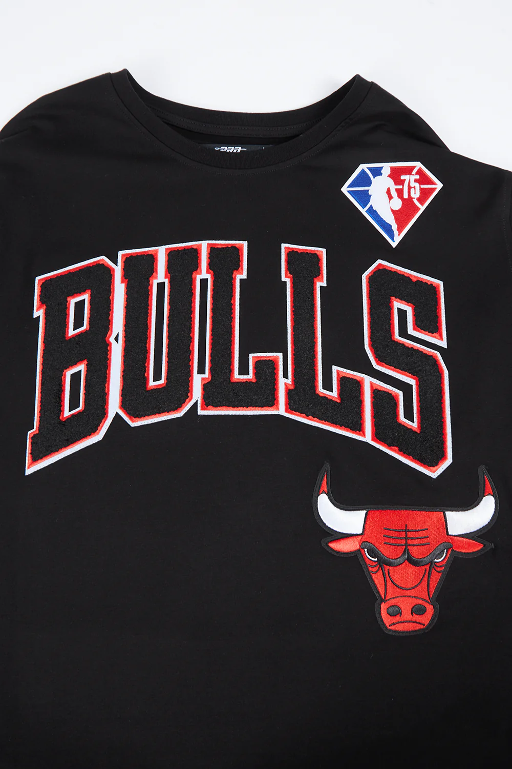 NBA CHICAGO BULLS TEAM LOGO SHIRT (BLACK) - Image 5