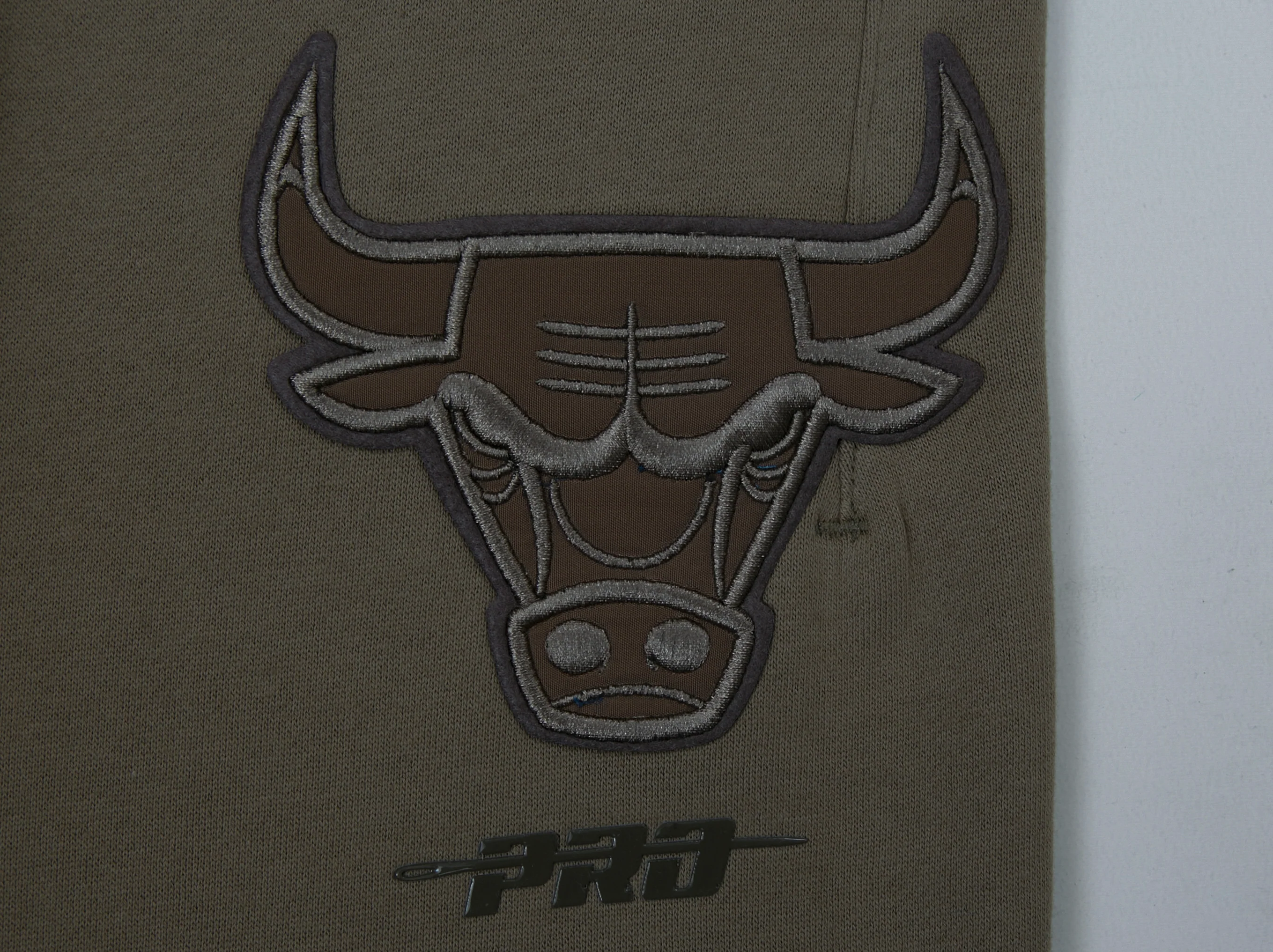 NBA CHICAGO BULLS NEUTRAL MEN'S SWEATPANT (DARK TAUPE) - Image 5