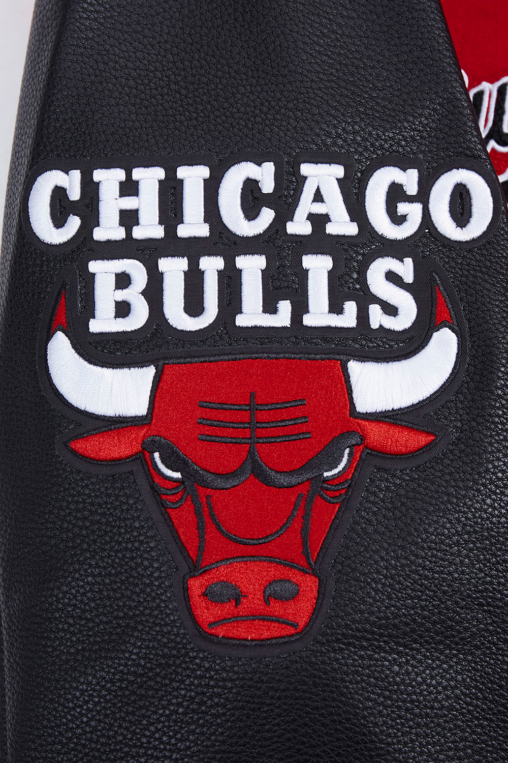NBA CHICAGO BULLS SCRIPT TAIL MEN'S RIB WOOL VARSITY (RED/BLACK) - Image 7