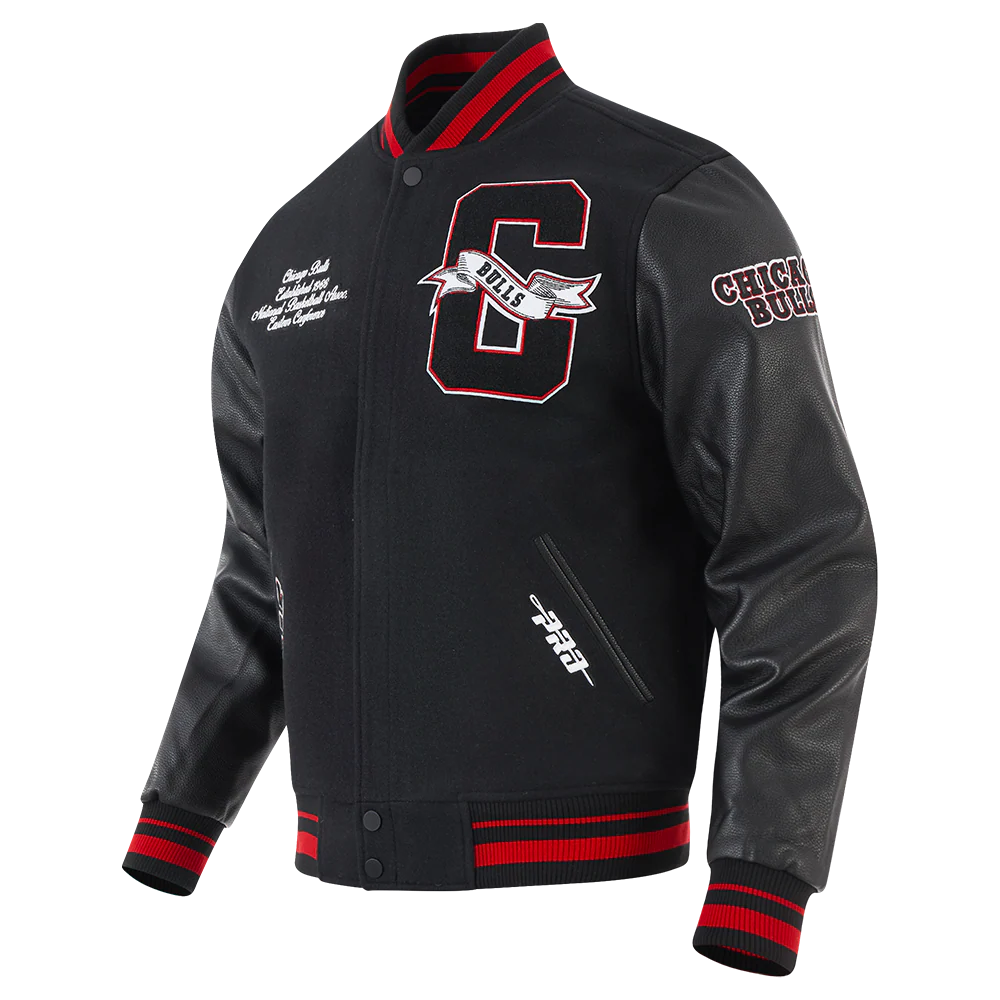 NBA CHICAGO BULLS TEAM PENNANTS MEN'S RIB WOOL VARSITY JACKET (BLACK/RED/BLACK) - Image 2