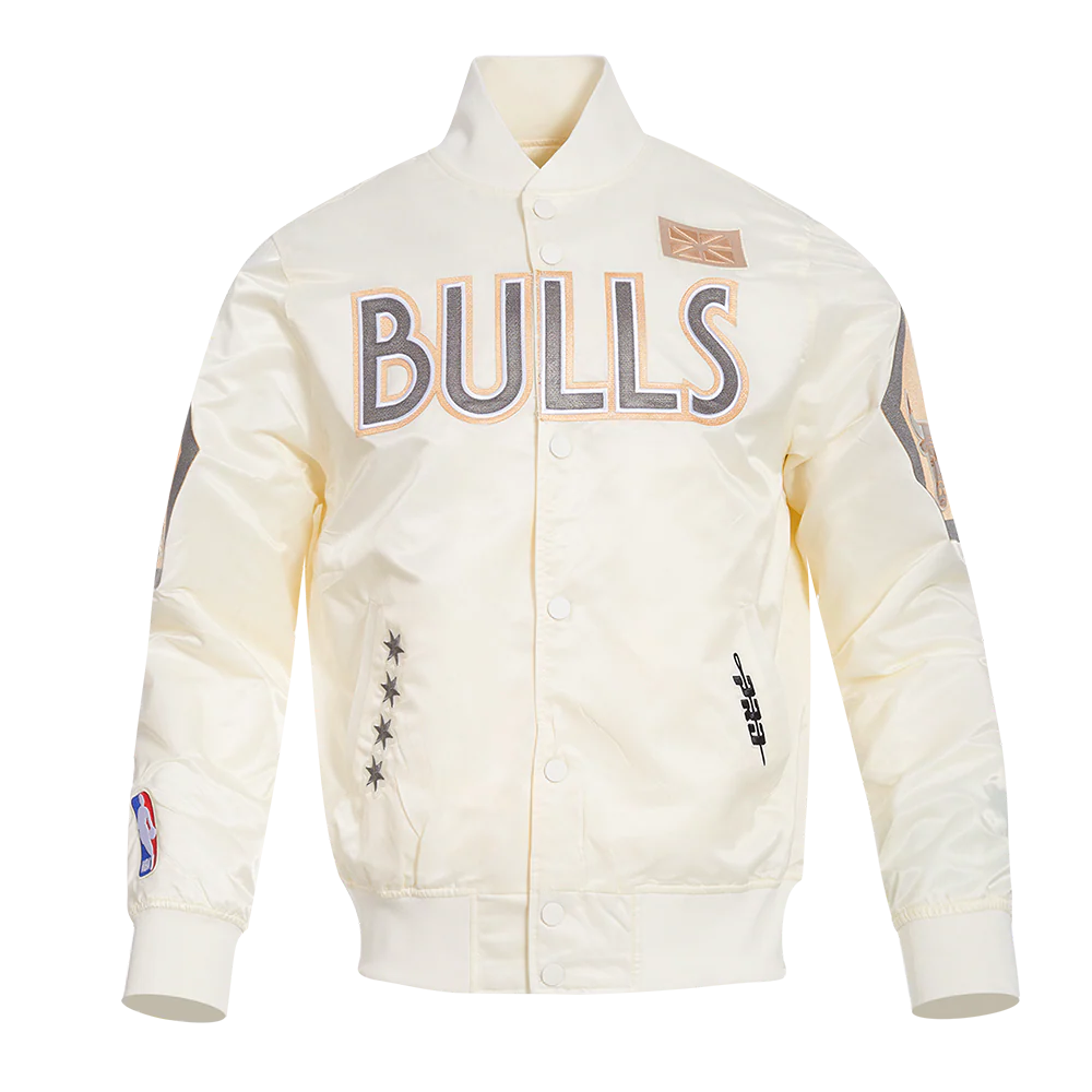 NBA CHICAGO BULLS CITY EDITION 24-25 MEN'S SATIN JACKET (EGGSHELL)