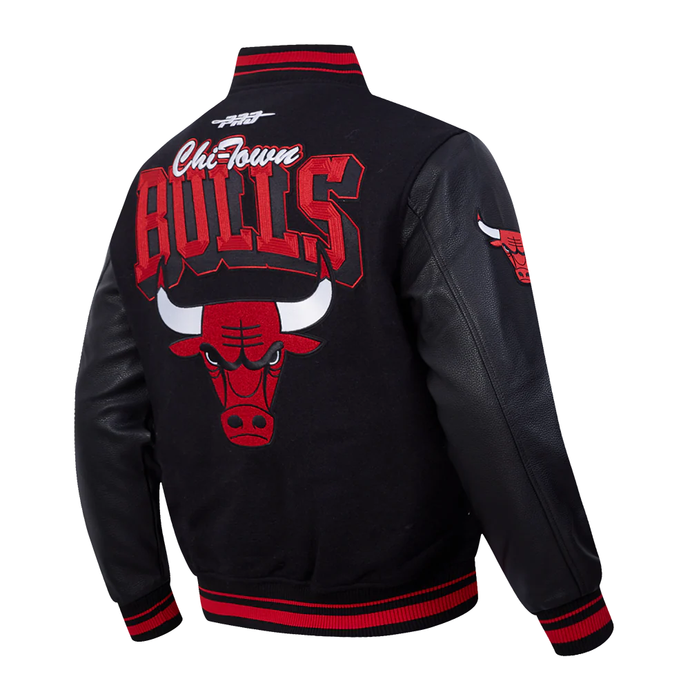 NBA CHICAGO BULLS TEAM BADGE MEN'S RIB WOOL VARSITY JACKET (BLACK/RED/BLACK) - Image 4