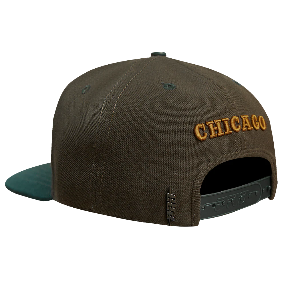 NBA CHICAGO BULLS STIVALI 2 TONE COTTON SNAPBACK HAT (BROWN/FOREST GREEN) - Image 4