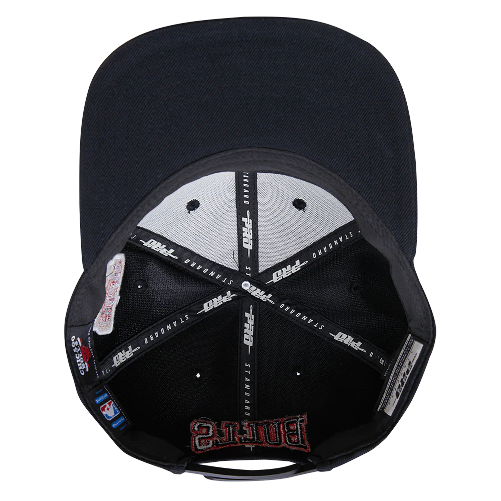 NBA CHICAGO BULLS CREST EMBLEM UNISEX WOOL SNAPBACK HAT (BLACK) - Image 6