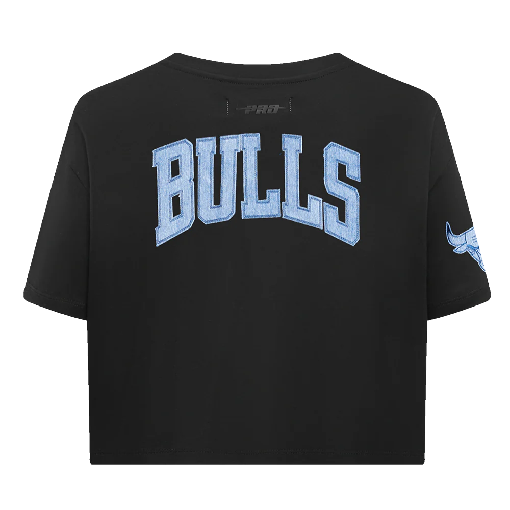 NBA CHICAGO BULLS VARSITY BLUES WOMEN'S BOXY TEE (BLACK) - Image 3