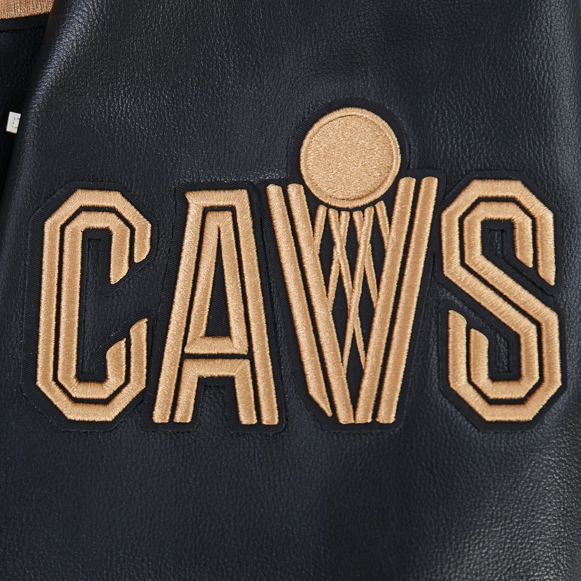 NBA CLEVELAND CAVALIERS MODERN ORIGINALS MEN'S LEATHER VARSITY JACKET (JET BLACK) - Image 5