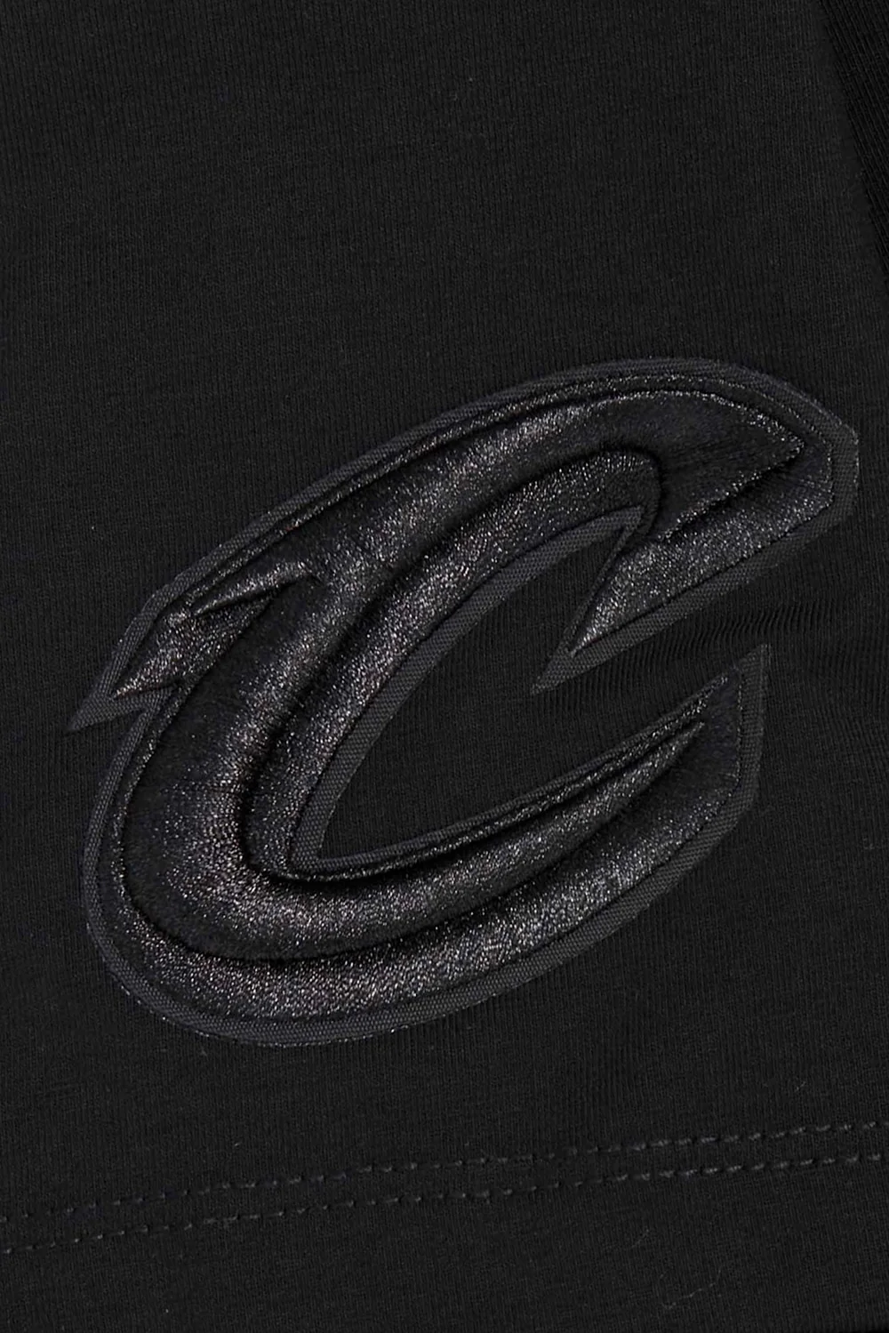 NBA CLEVELAND CAVALIERS NEUTRAL WOMEN'S BOXY TEE (BLACK) - Image 6