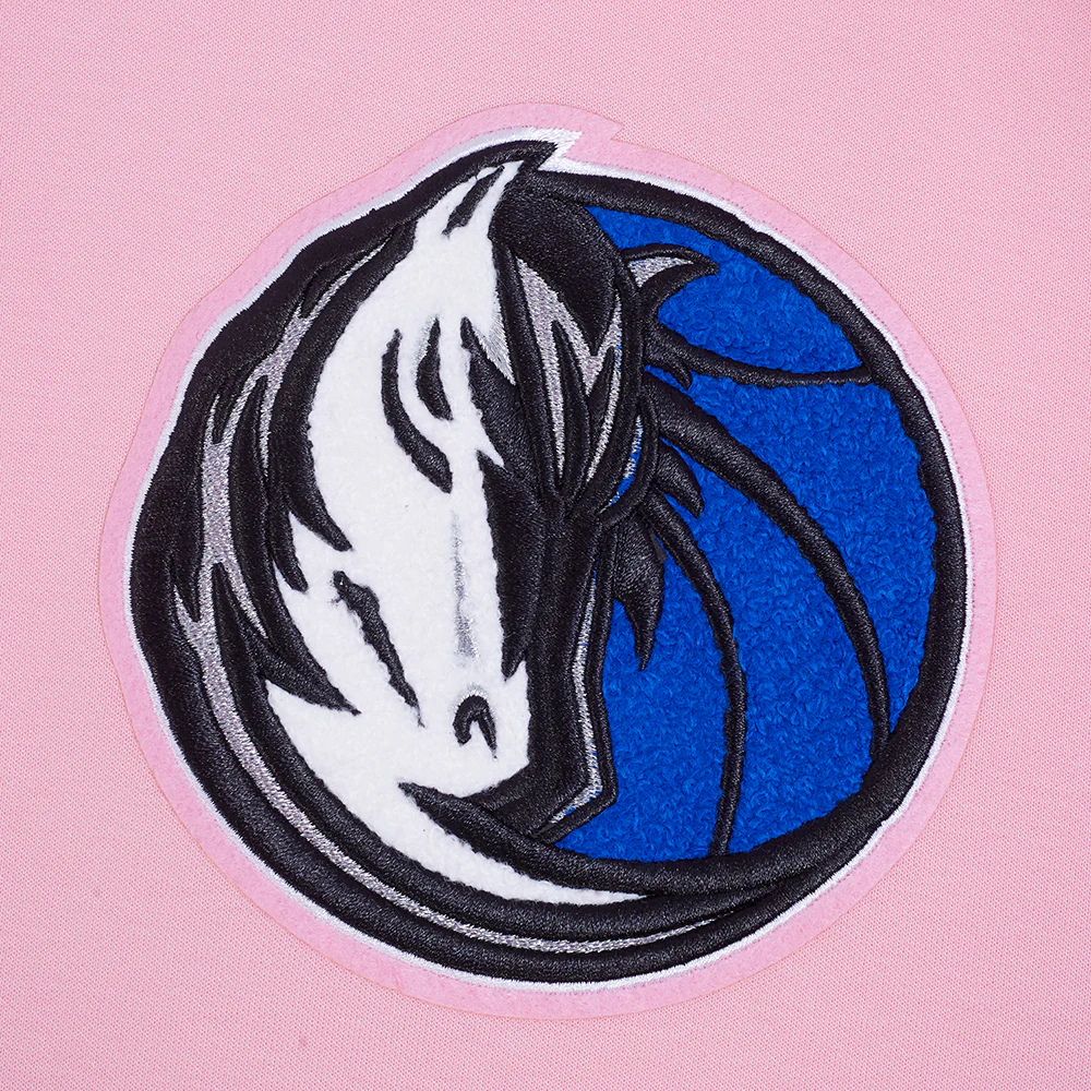 DALLAS MAVERICKS CLASSIC CHENILLE MEN'S DK PO HOODIE (PINK) - Image 8