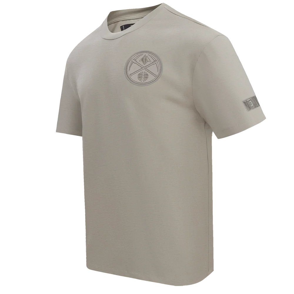 NBA DENVER NUGGETS NEUTRAL MEN'S DROP SHOULDER TEE (TAUPE) - Image 2