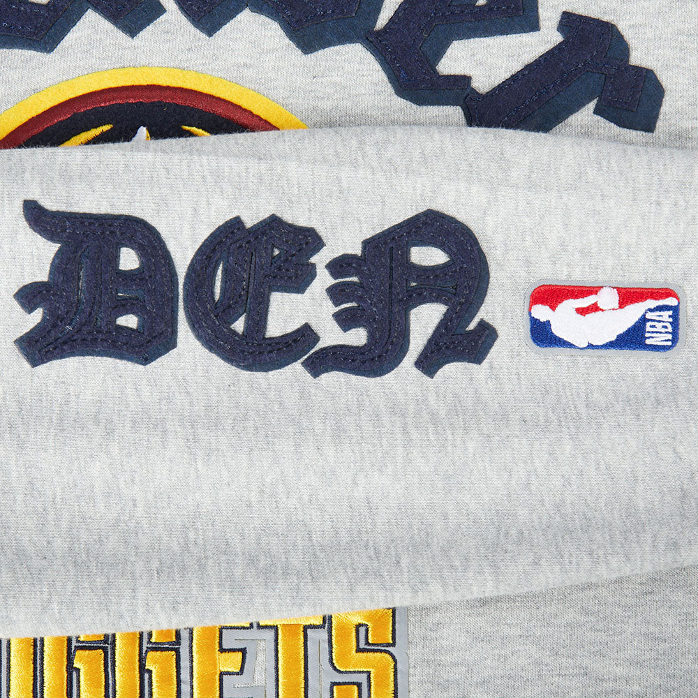 NBA DENVER NUGGETS OLD ENGLISH WOMEN'S FLC CROPPED PO HOODIE (HEATHER GREY) - Image 7