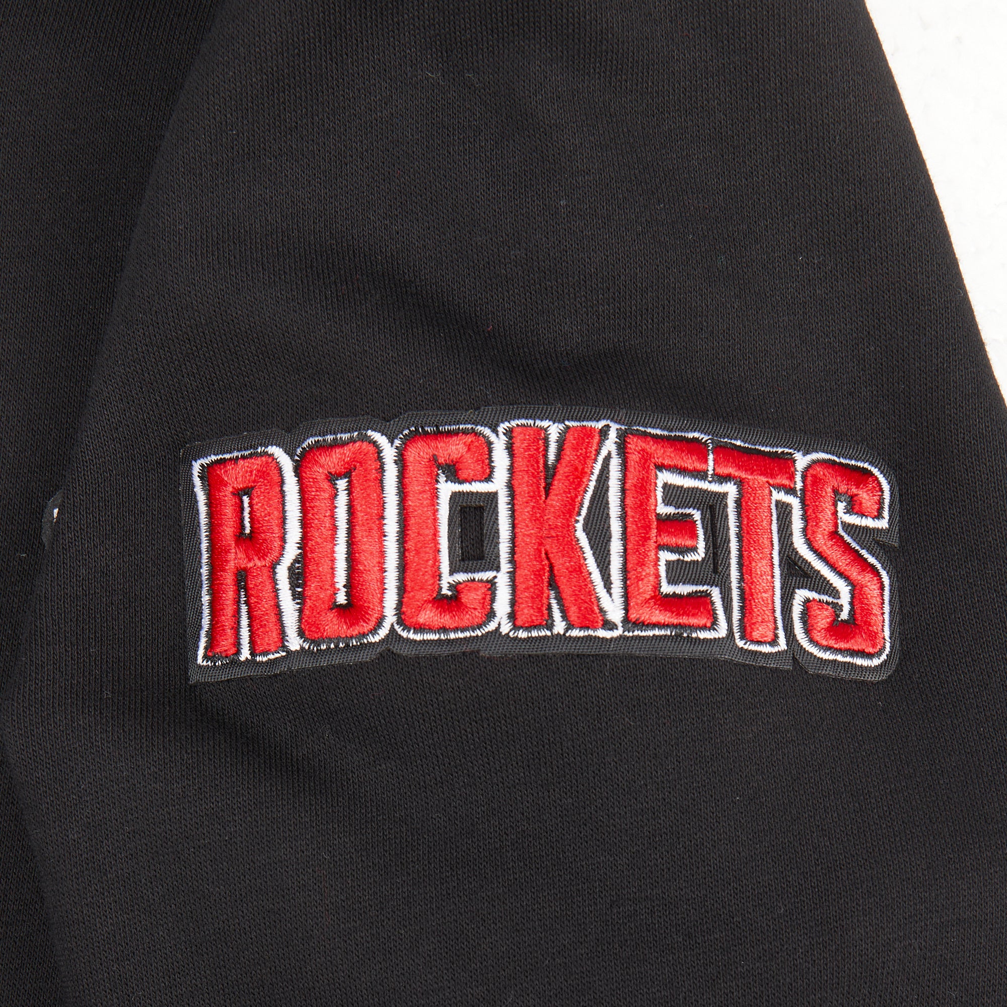 NBA HOUSTON ROCKETS CLASSIC BIG BOYS FLEECE PULLOVER HOODIE (BLACK) - Image 4
