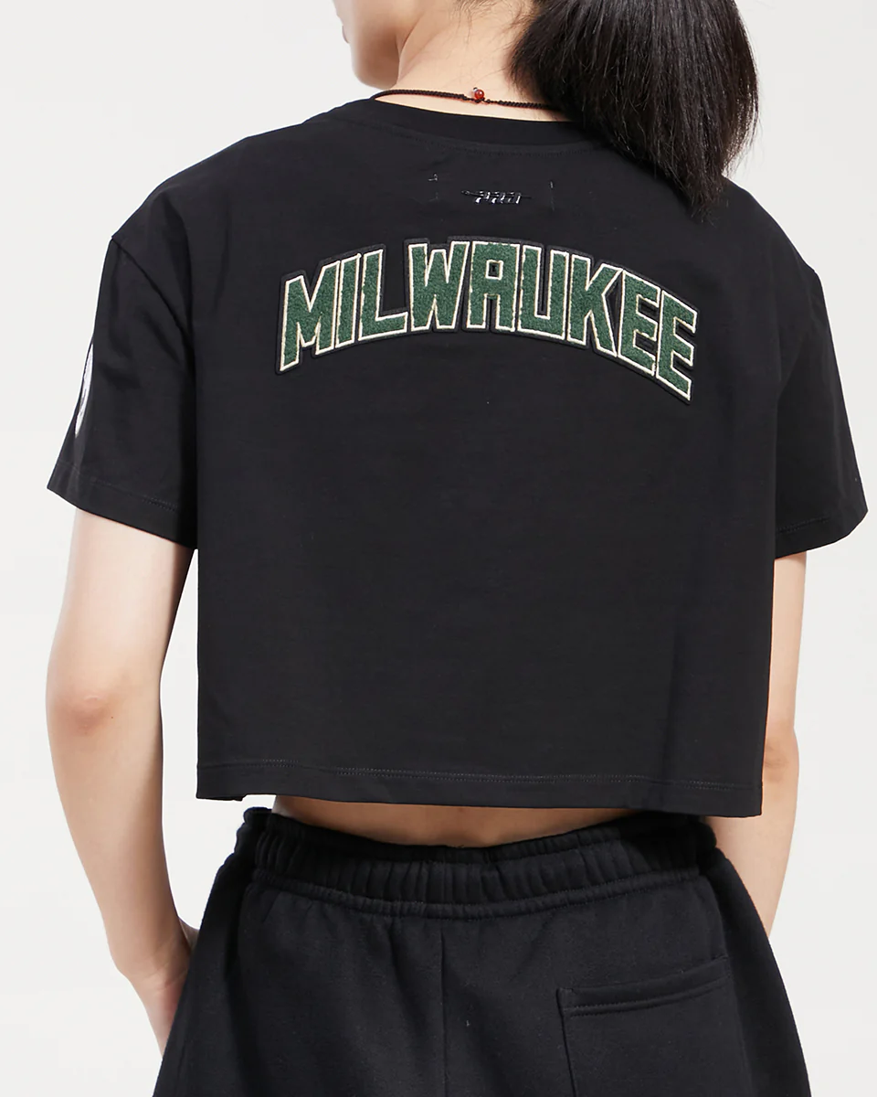 NBA MILWAUKEE BUCKS CLASSIC WOMEN'S BOXY TEE (BLACK) - Image 11