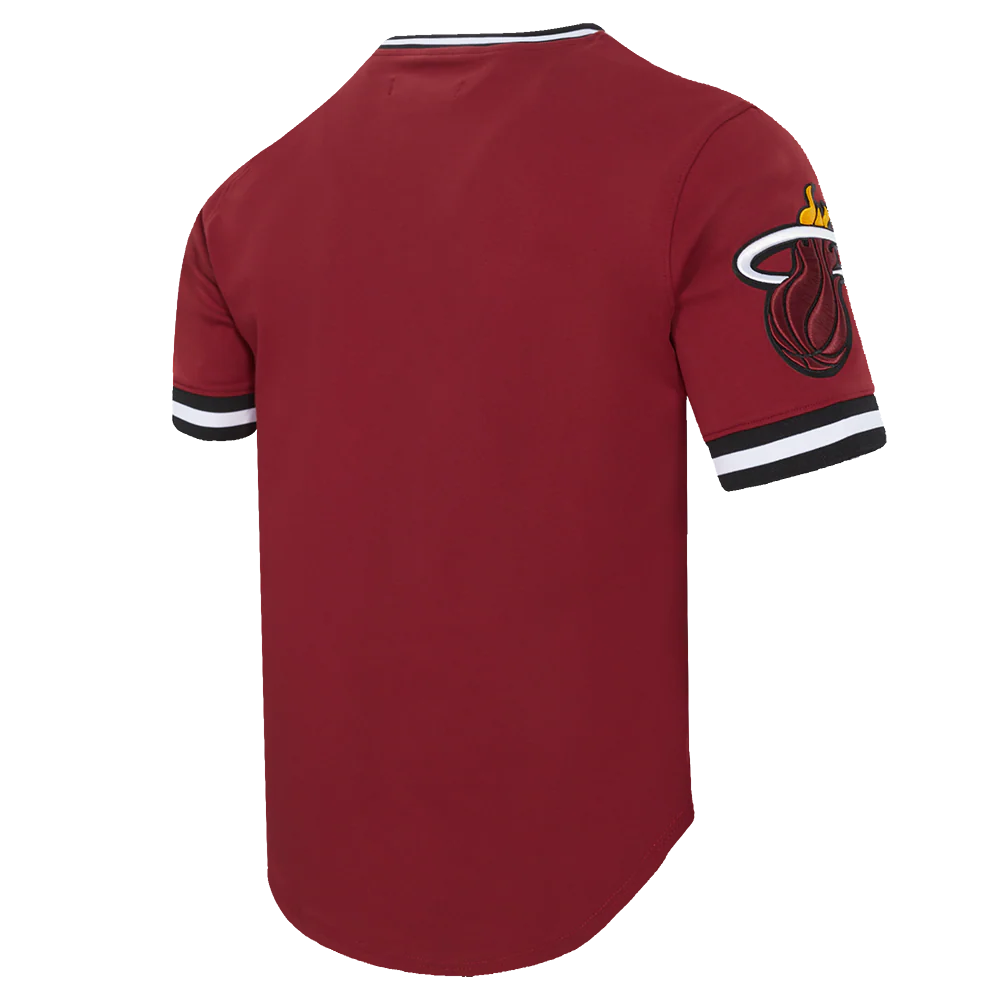 NBA MIAMI HEAT CLASSIC CHENILLE MEN'S TEE (CARDINAL RED/BLACK) - Image 4