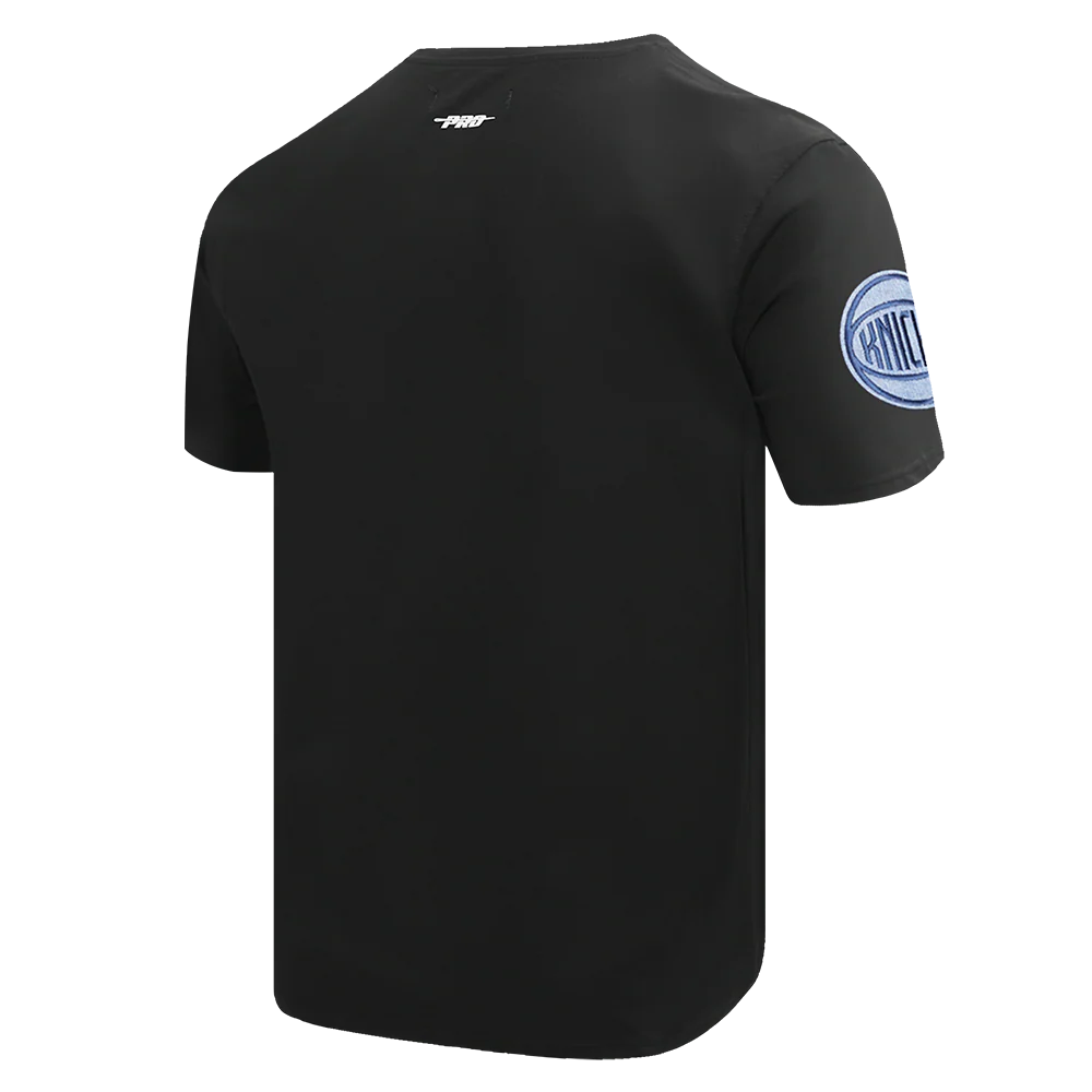 NBA NEW YORK KNICKS VARSITY BLUES MEN'S TEE (BLACK) - Image 4