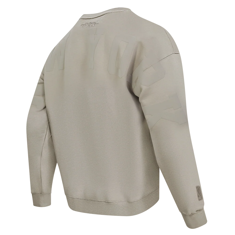 NBA NEW YORK KNICKS WINGSPAN MEN'S DROP SHOULDER FLEECE CREWNECK (TAUPE) - Image 2