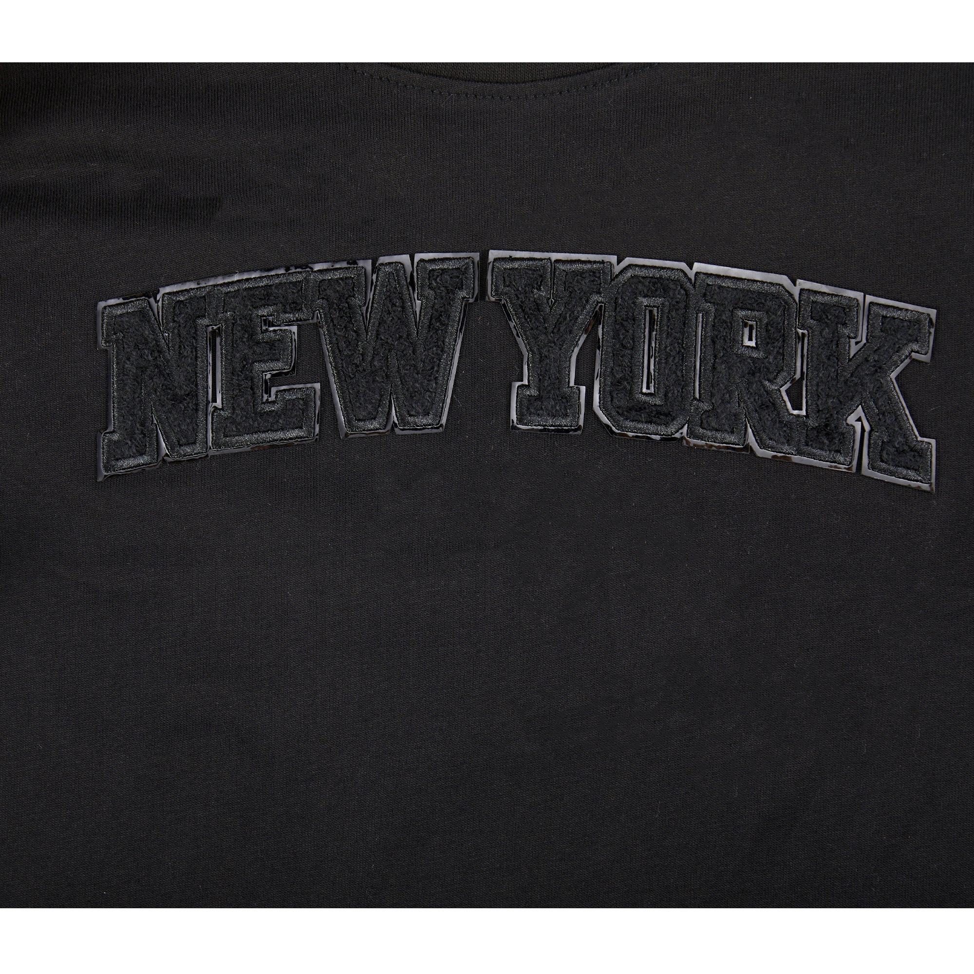 NBA NEW YORK KNICKS TRIPLE BLACK LITTLE BOYS SHORT SLEEVE TEE (BLACK) - Image 7