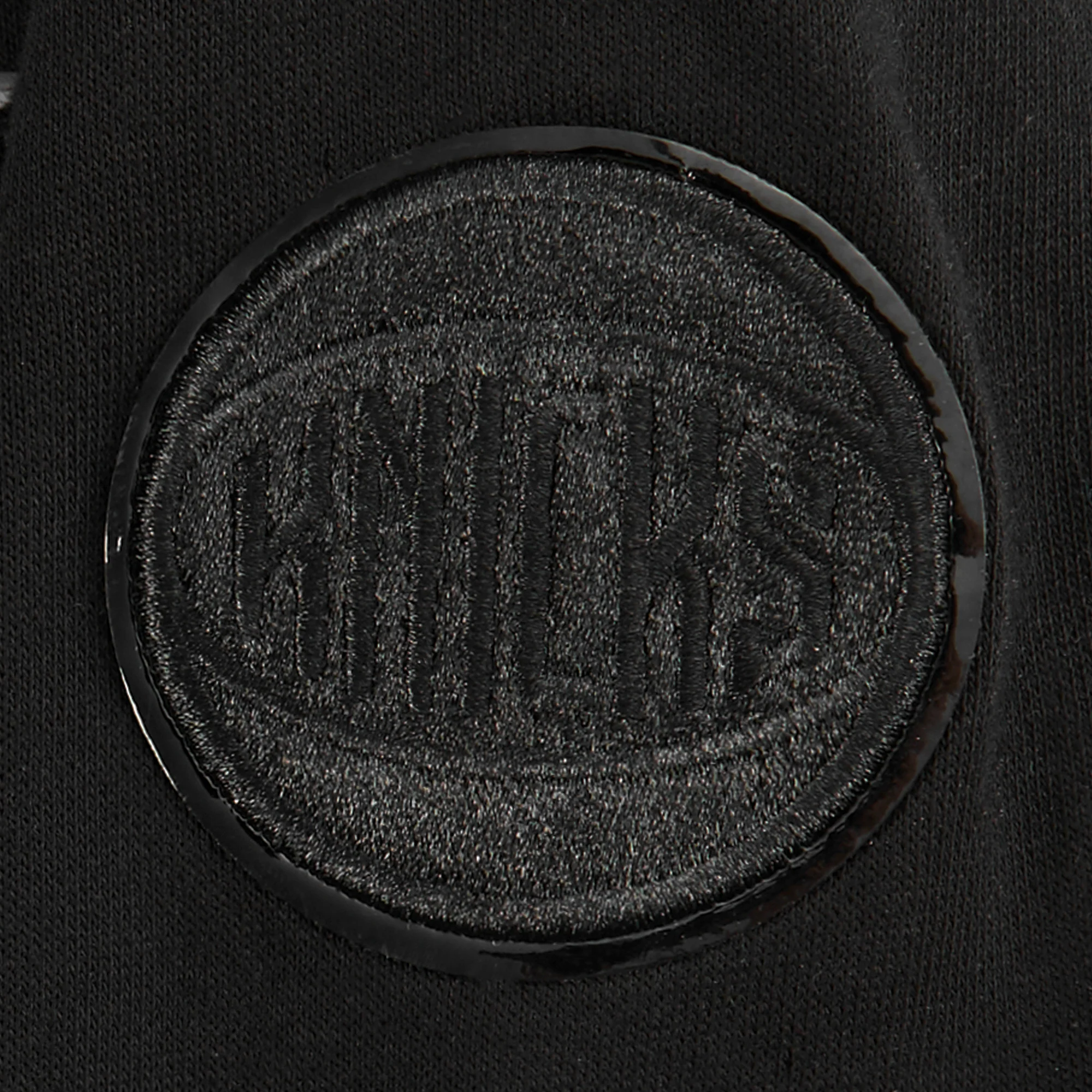 NBA NEW YORK KNICKS TRIPLE BLACK LITTLE BOYS FLEECE PULLOVER HOODIE (BLACK) - Image 7