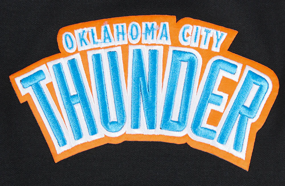 NBA OKLAHOMA CITY THUNDER CLASSIC CHENILLE MEN'S PULLOVER HOODIE (BLACK) - Image 10