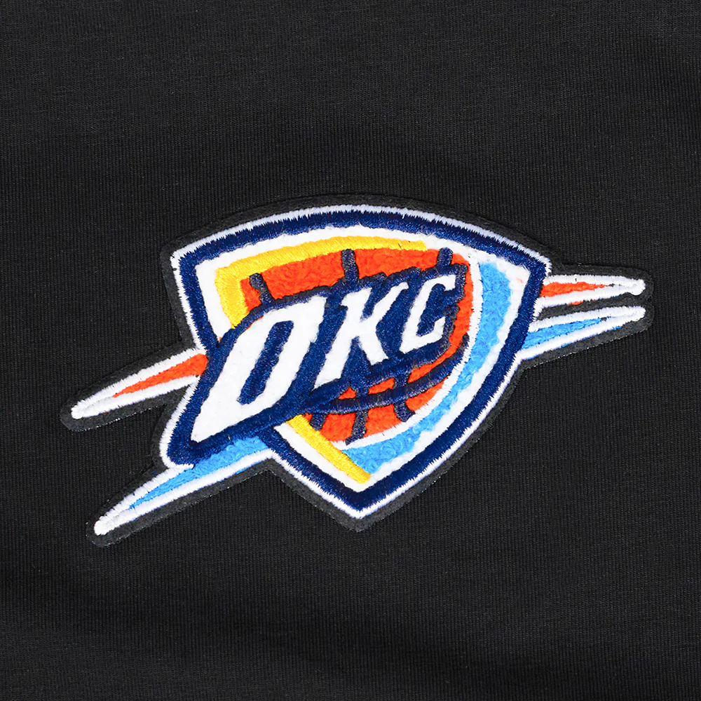 NBA OKLAHOMA CITY THUNDER CLASSIC WOMEN'S BOXY TEE (BLACK) - Image 7