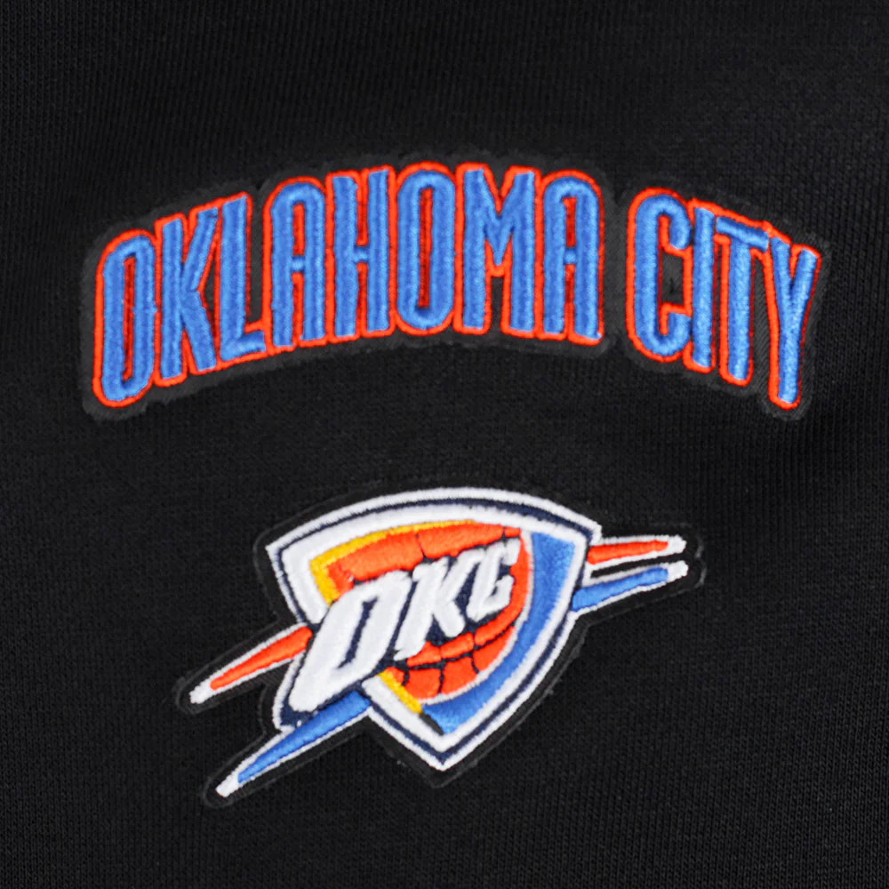 NBA OKLAHOMA CITY THUNDER CLASSIC WOMEN'S CROPPED PULLOVER HOODIE (BLACK) - Image 5