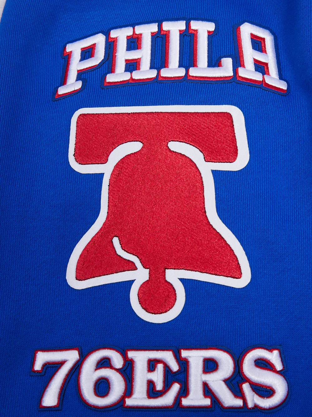 NBA PHILADELPHIA 76ERS RETRO CLASSIC MEN'S PULLOVER HOODIE (ROYAL/RED) - Image 6