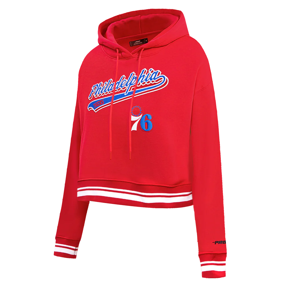 NBA PHILADELPHIA 76ers SCRIPT TAIL WOMEN'S RIB FLEECE CROPPED PULLOVER HOODIE (RED) - Image 2