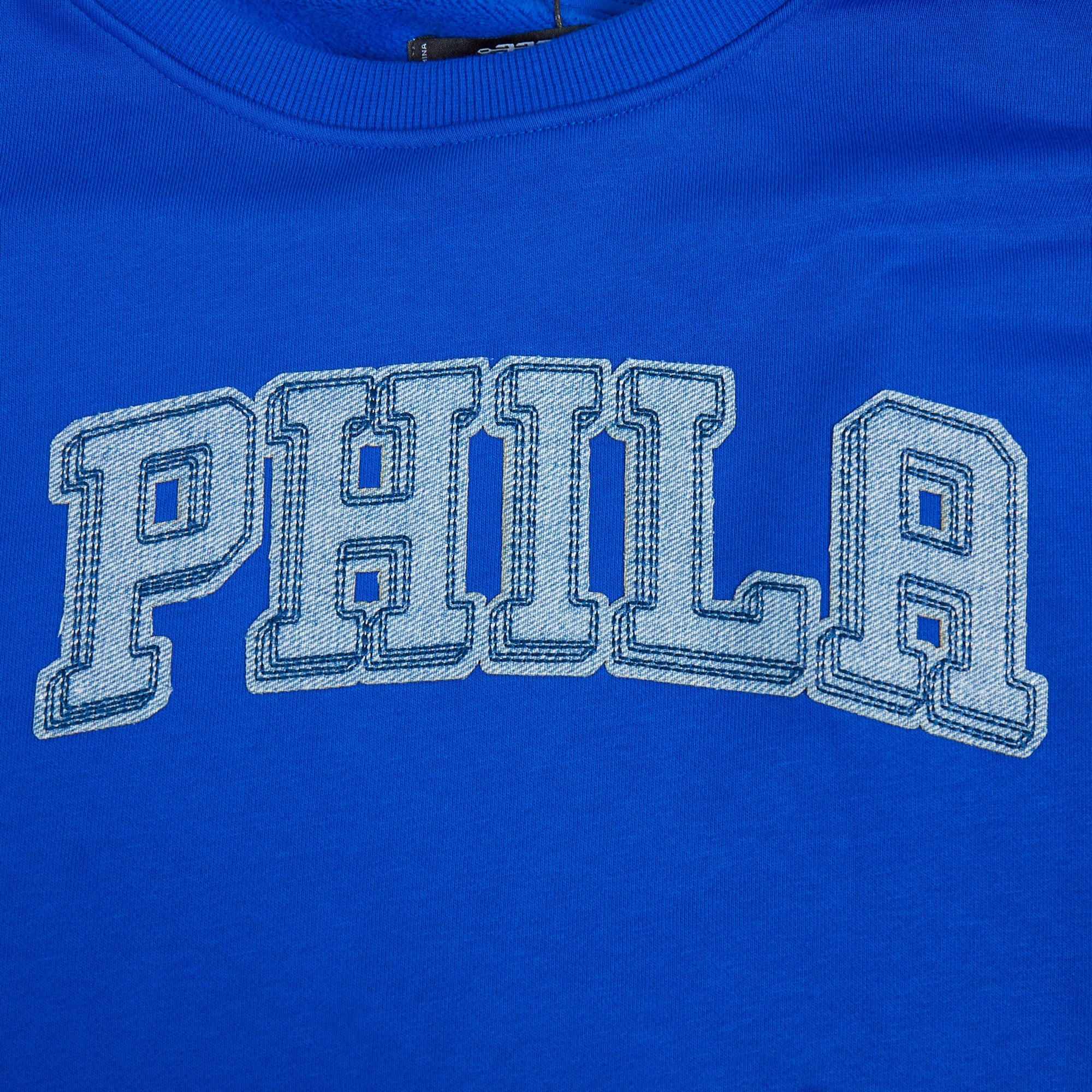 NBA PHILADELPHIA 76ERS VARSITY BLUES WOMEN'S CREWNECK (ROYAL BLUE) - Image 5