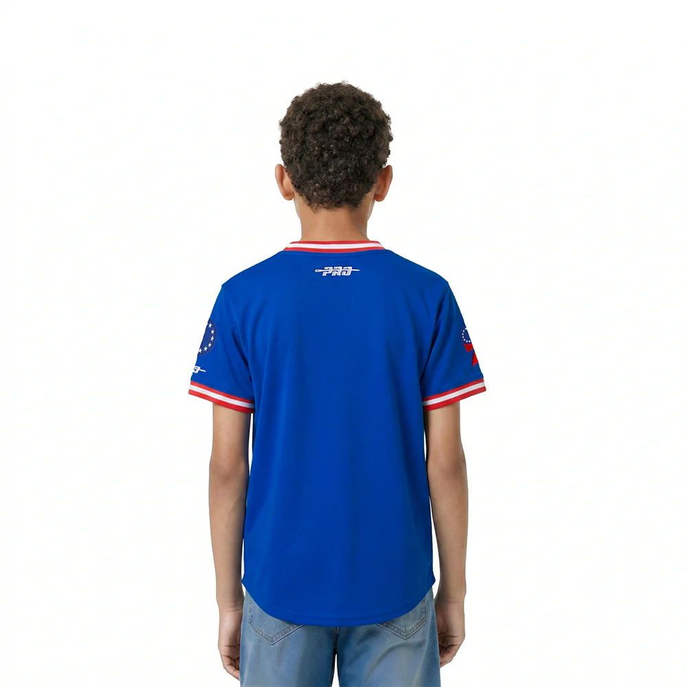 NBA PHILADELPHIA 76ERS CLASSIC LITTLE BOYS SHORT SLEEVE STRIPED RIB TEE (ROYAL BLUE/RED) - Image 2