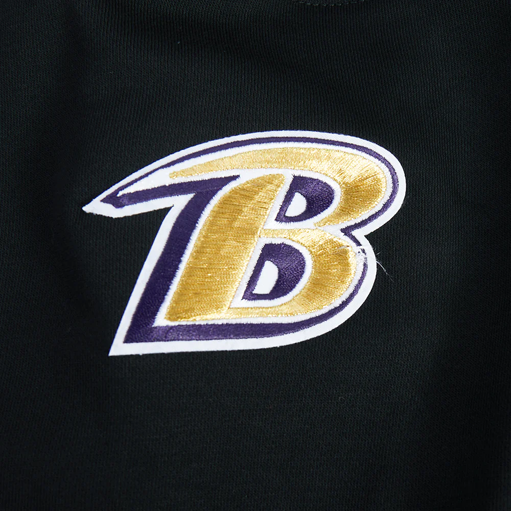 NFL BALTIMORE RAVENS LAMAR JACKSON #8 CLASSIC PNN WOMEN'S FLC CREWNECK (BLACK) - Image 7