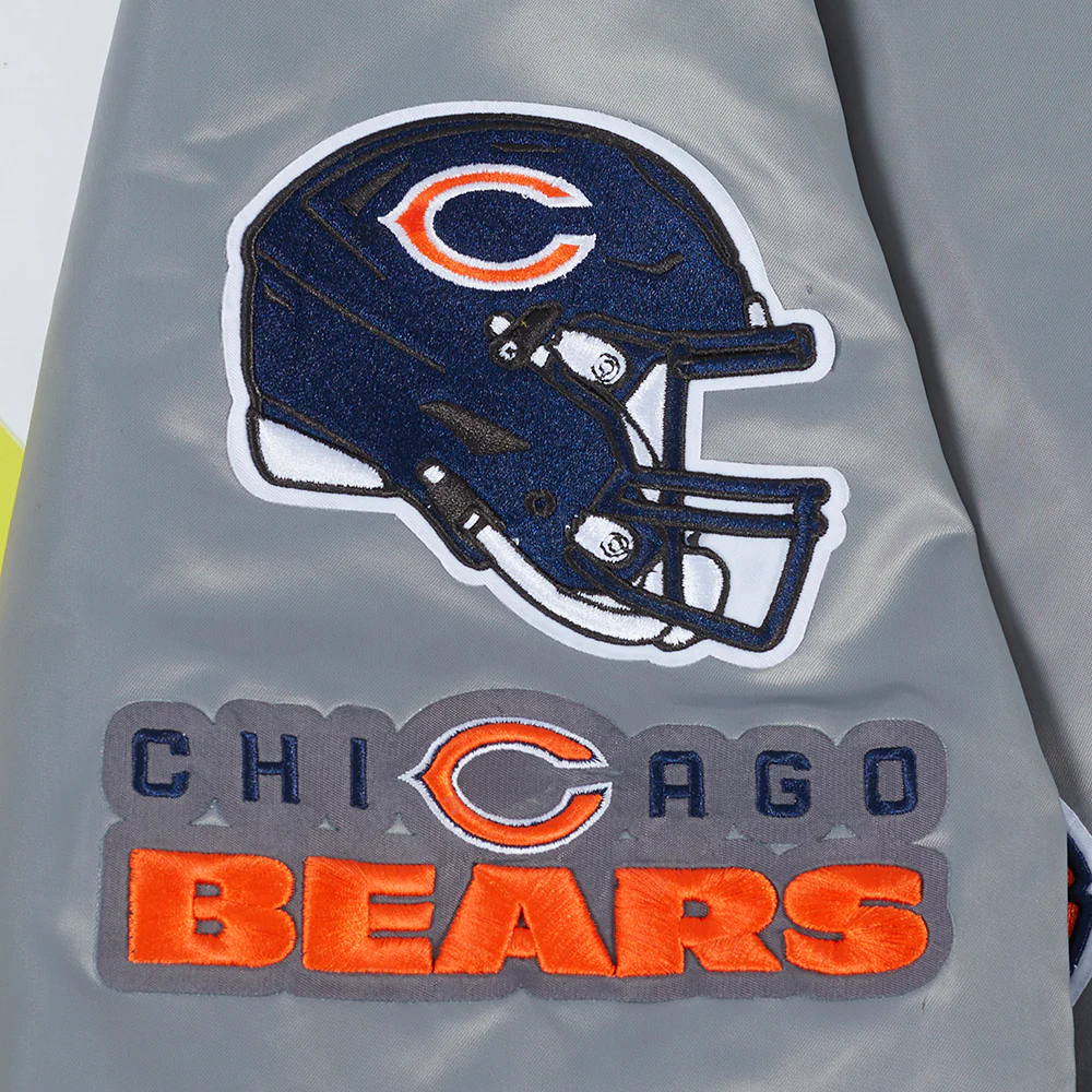 NFL CHICAGO BEARS OLD ENGLISH MEN'S RIB SATIN JACKET (GRAY) - Image 7