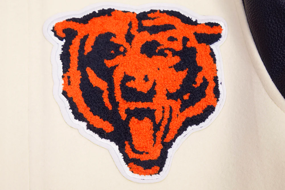 NFL CHICAGO BEARS RETRO CLASSIC MEN'S RIB WOOL VARSITY JACKET (EGGSHELL/MIDNIGHT NAVY) - Image 15