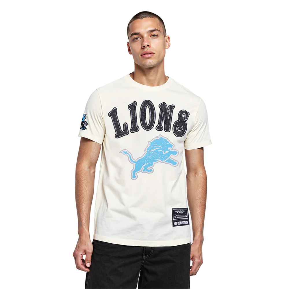 NFL DETROIT LIONS REBEL ATHLETICS STACKED LOGO MEN'S SJ TEE (EGGSHELL)