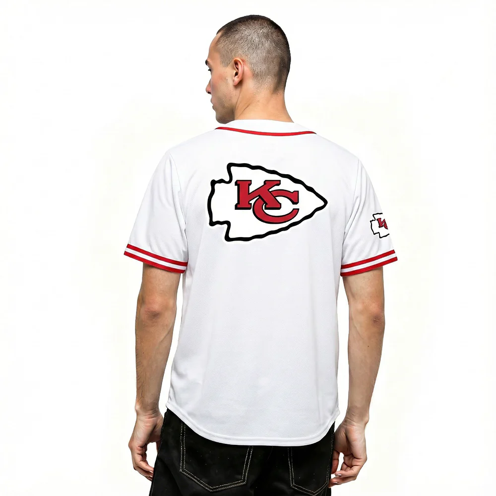 NFL KANSAS CITY CHIEFS PATRICK MAHOMES #15 CLASSIC MESH PNN MEN'S MESH BUTTON DOWN SHIRT (WHITE/RED) - Image 2