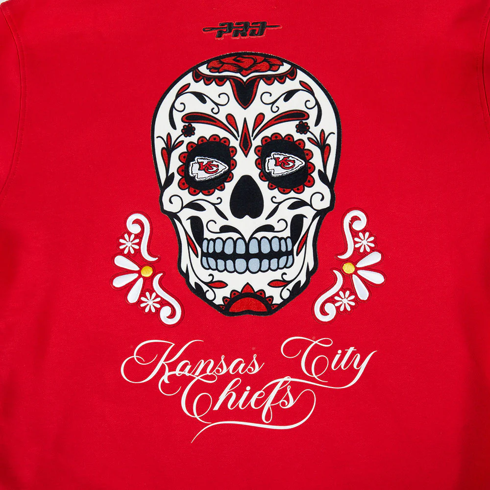 NFL KANSAS CITY CHIEFS SUGAR SKULL MEN'S FLEECE PULLOVER HOODIE (RED) - Image 7