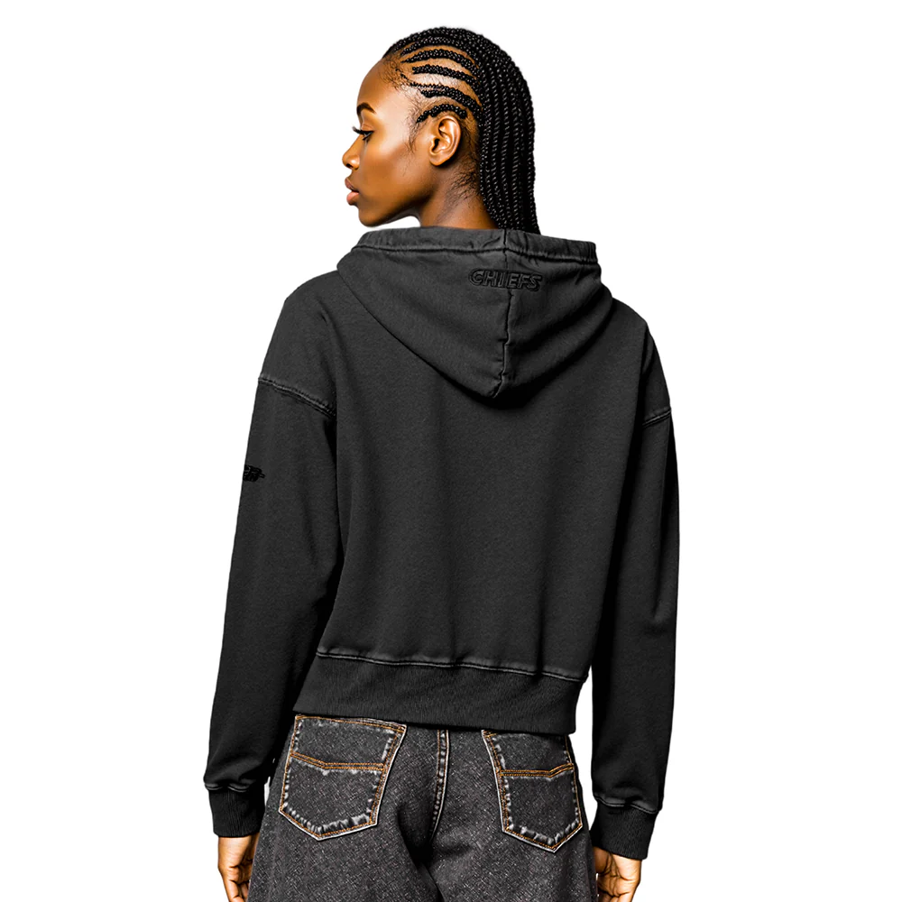 NFL KANSAS CITY CHIEFS WASHED CLASSIC WOMEN'S ENZYME WASH FT CROPPED P (WASHED BLACK) - Image 2