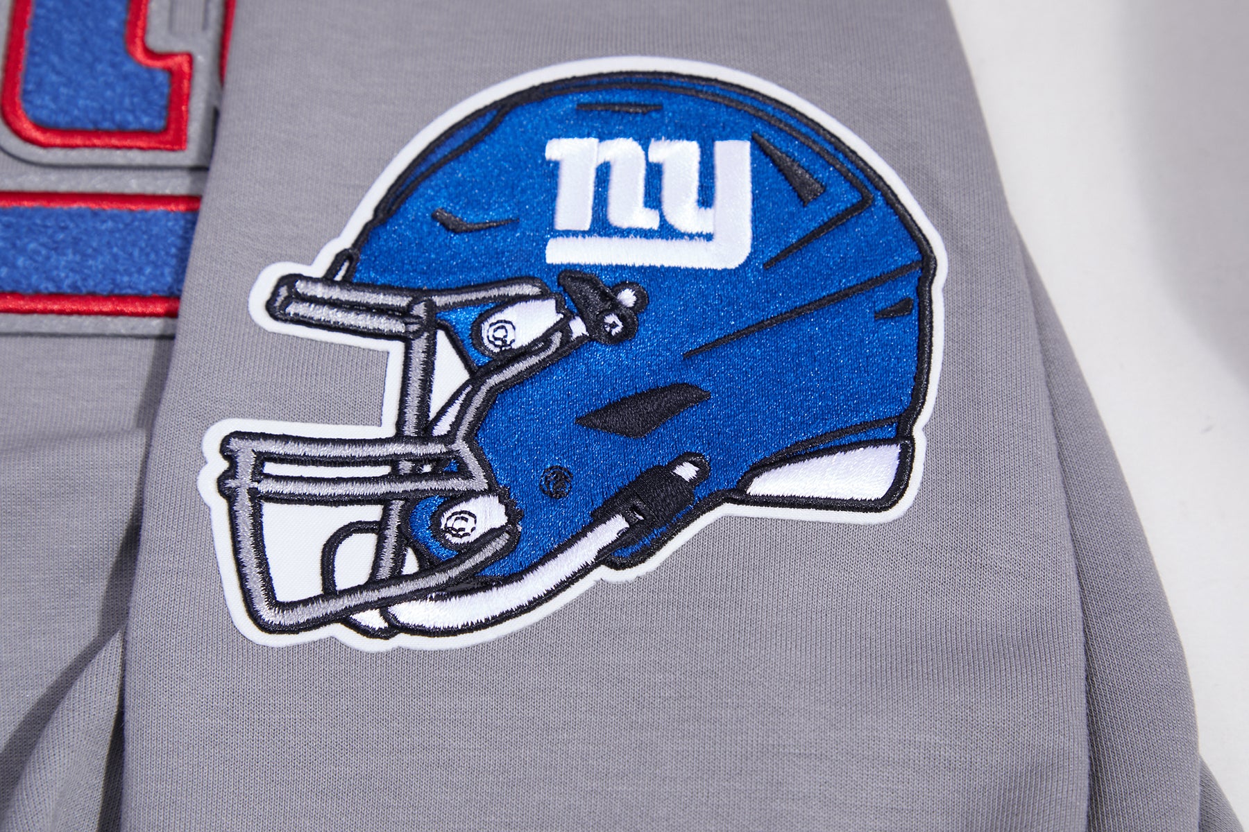 NFL NEW YORK GIANTS CLASSIC CHENILLE MEN'S PULLOVER HOODIE (GRAY) - Image 7