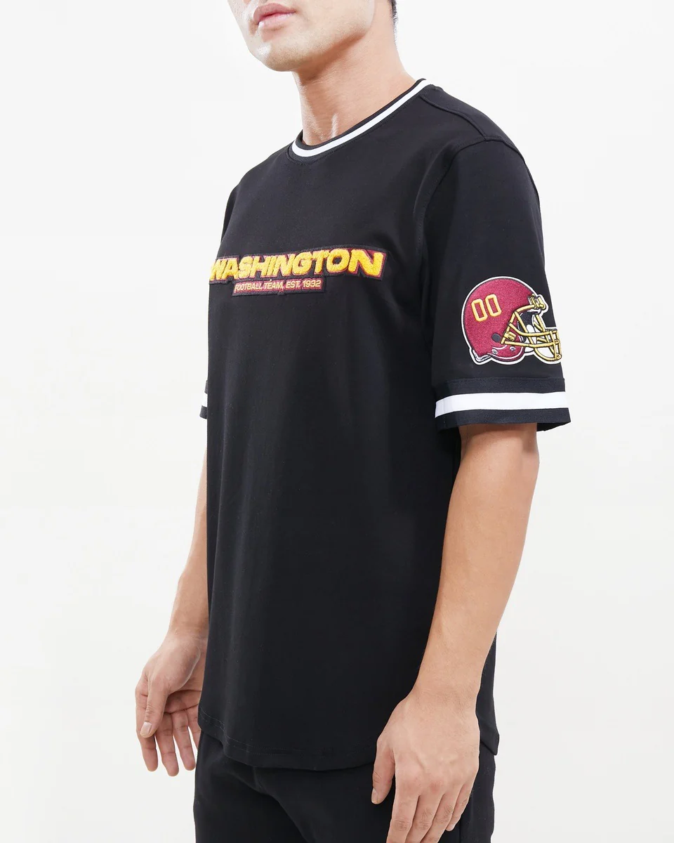 NFL WASHINGTON COMMANDERS CLASSIC CHENILLE MEN'S TEE (BLACK) - Image 3