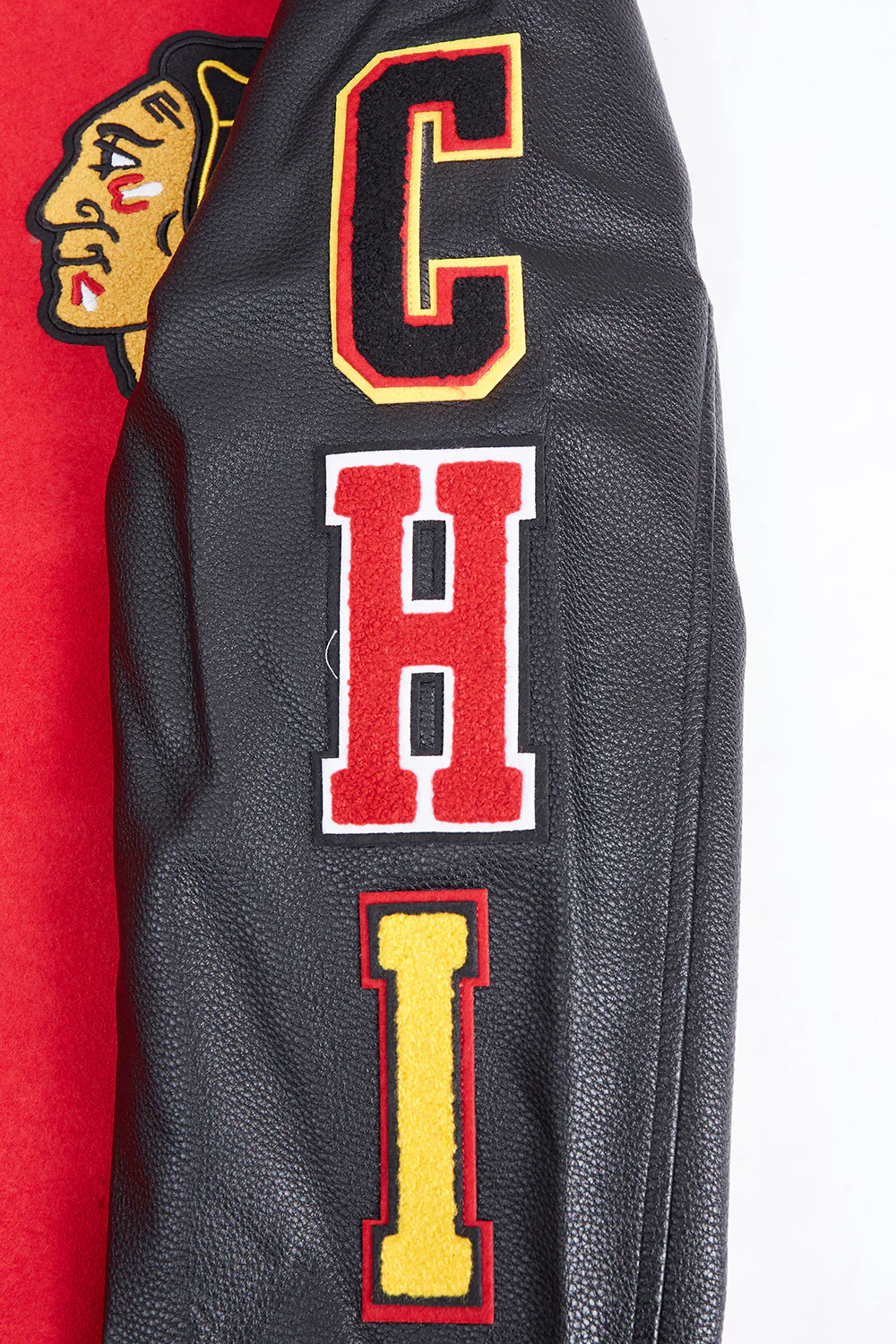 NHL CHICAGO BLACKHAWKS SCRIPT TAIL MEN'S RIB WOOL VARSITY JACKET (RED/BLACK) - Image 7