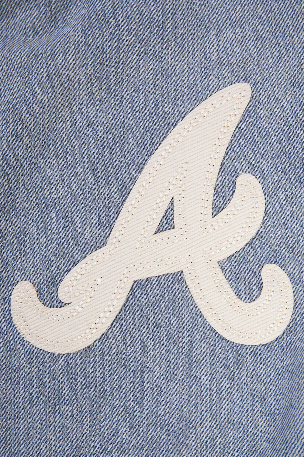 MLB ATLANTA BRAVES VARSITY BLUES WOMEN'S DENIM VARSITY JACKET (DENIM/LINEN) - Image 5