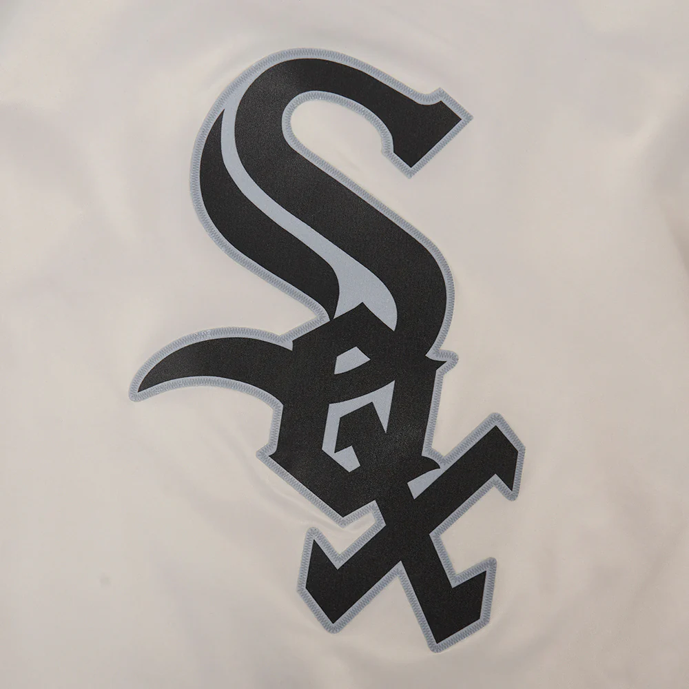 MLB CHICAGO WHITE SOX CLASSIC WOMEN'S SATIN JACKET (SILVER) - Image 8