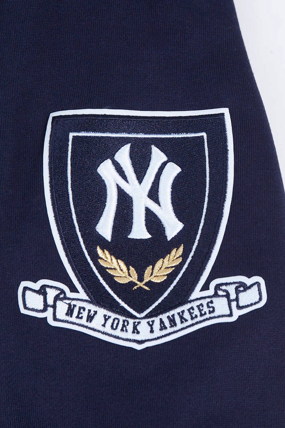 MLB NEW YORK YANKEES PRO PREP RIB FLEECE MEN'S PULLOVER HOODIE (MIDNIGHT NAVY) - Image 8
